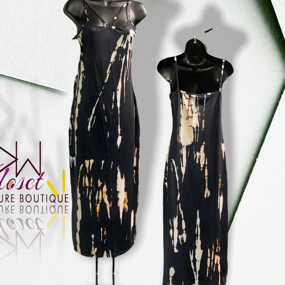 Dress - Picture 1 of 2